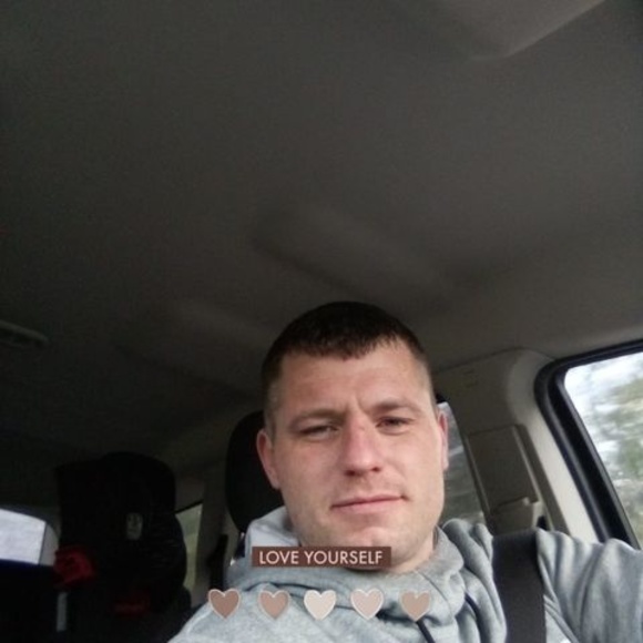 Meet your Posher, Colby - Picture 1 of 1